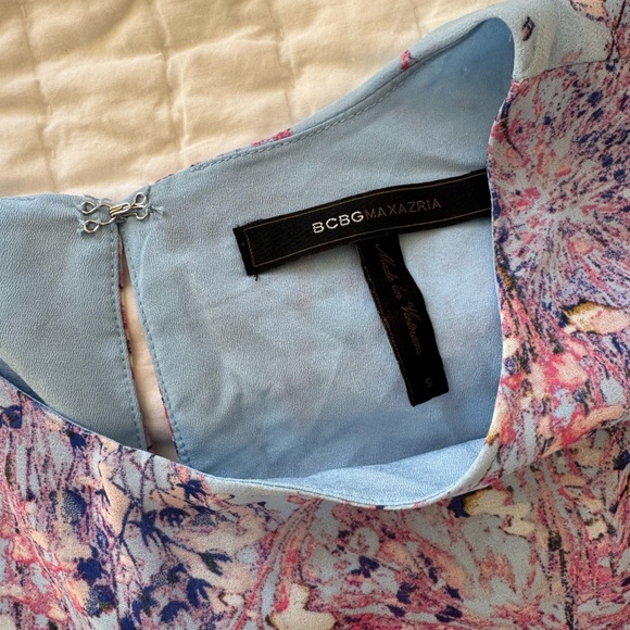 BCBGMaxAzria Pastel Floral Dress - Picture 4 of 6